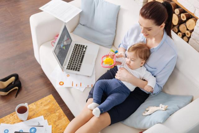 Inspiring working mother dedicating her time to daughter Inspiring working mother dedicating her time to daughter
